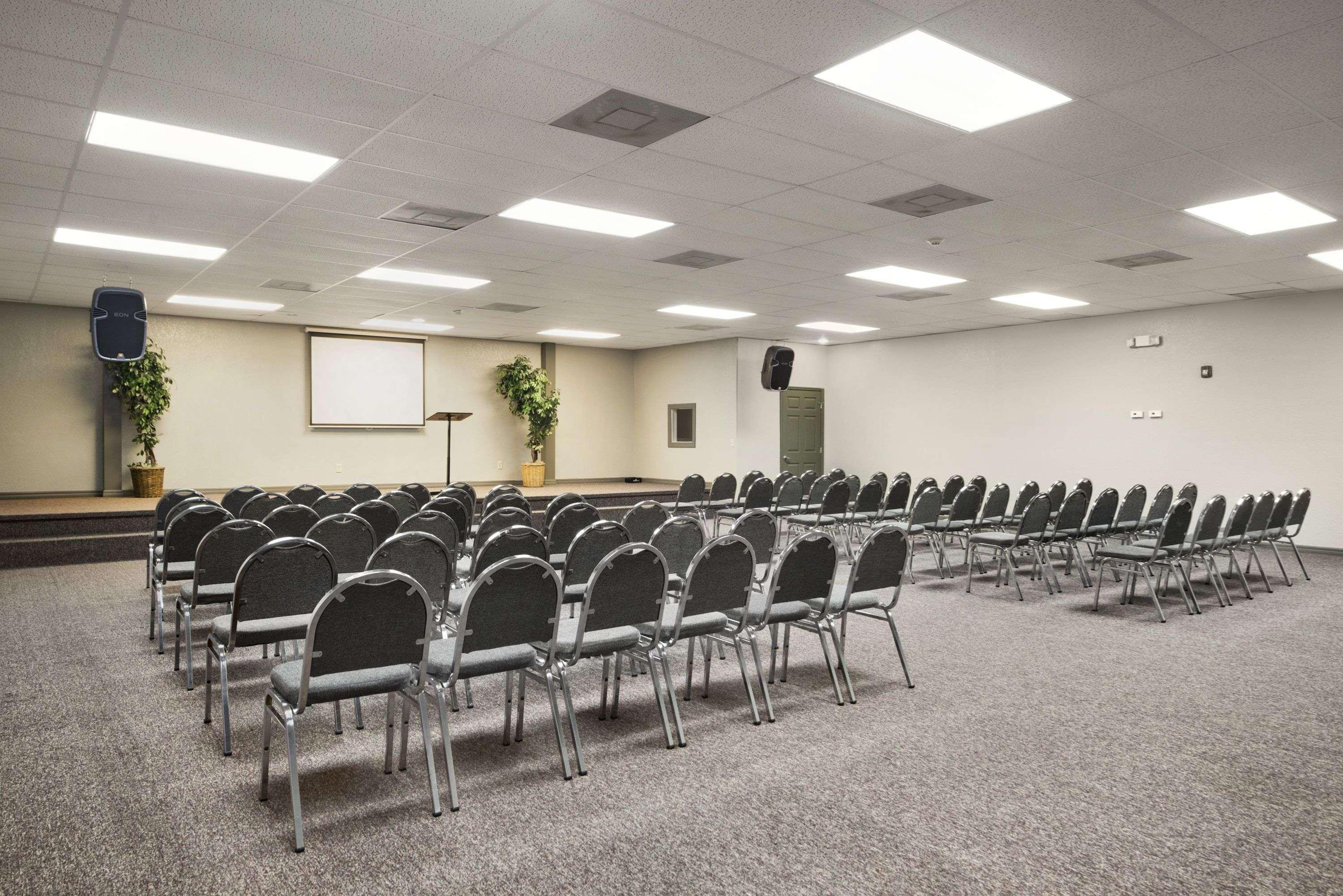Howard Johnson By Wyndham Winter Haven Fl Exterior photo