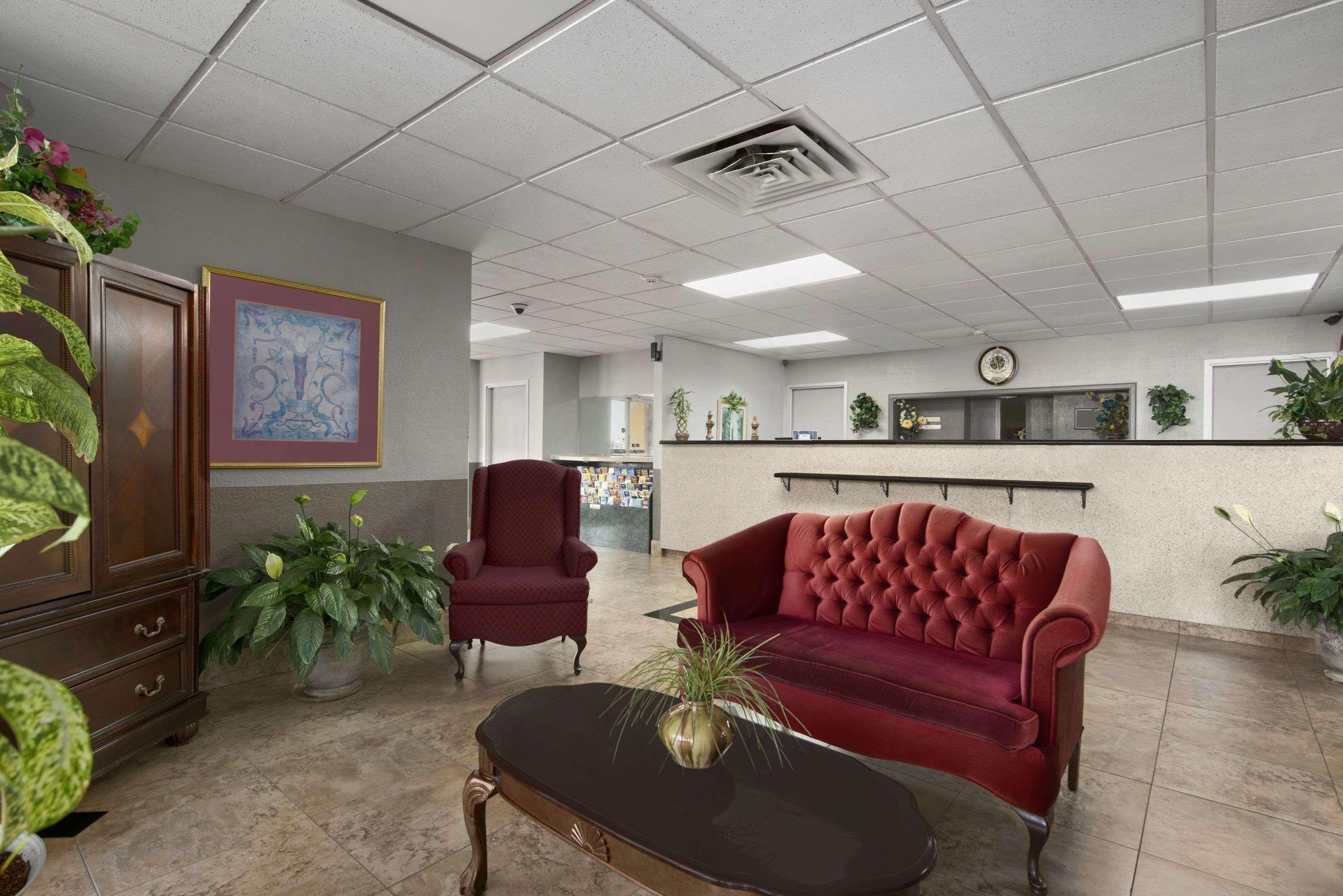 Howard Johnson By Wyndham Winter Haven Fl Exterior photo