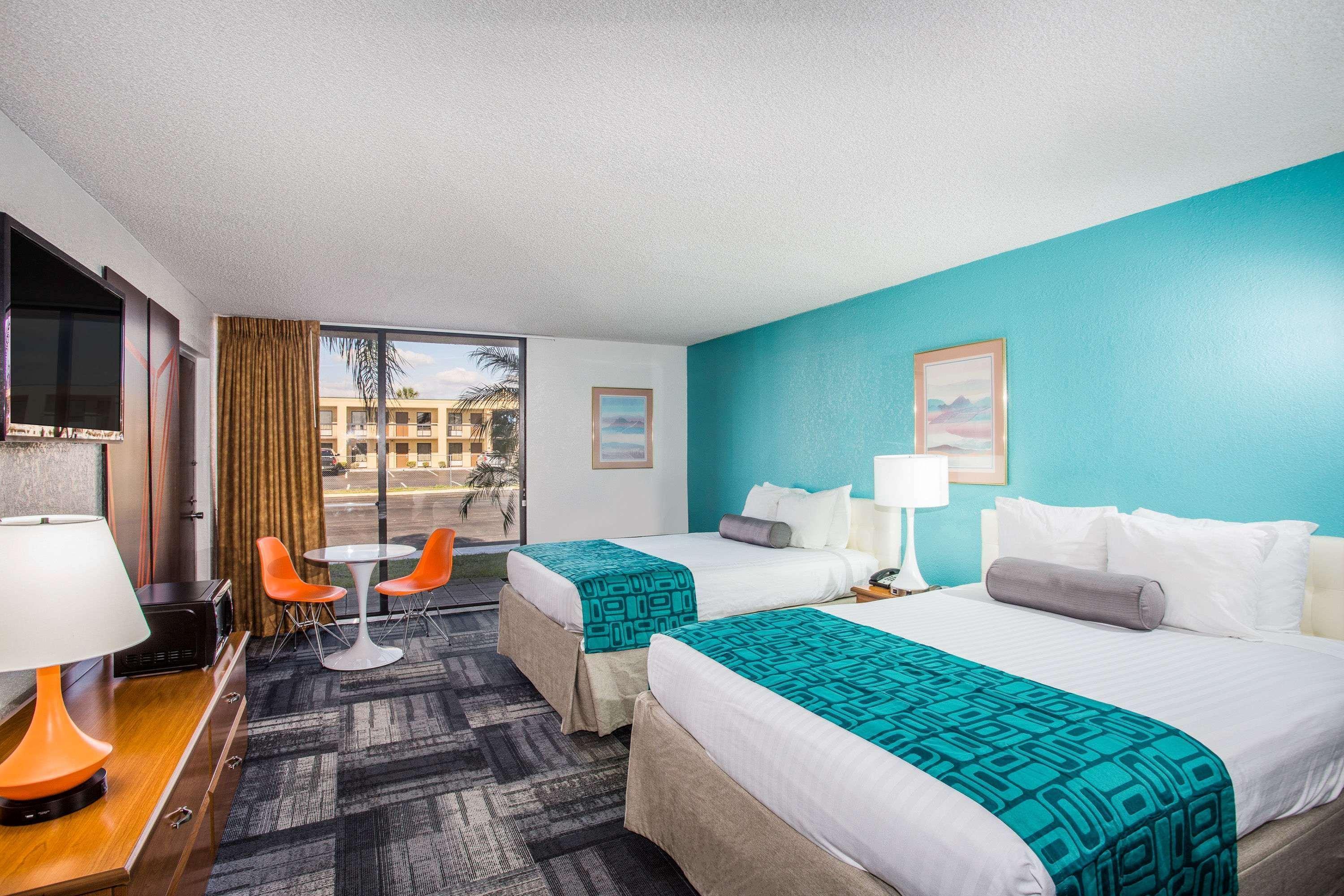 Howard Johnson By Wyndham Winter Haven Fl Exterior photo